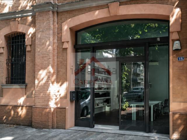 Locale in vendita di 65 m² in Viale Giosuè Carducci, 16
