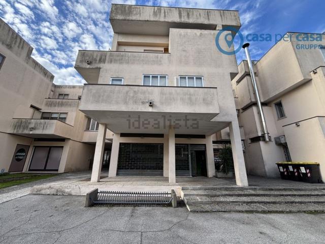 Locale in vendita di 65 m²