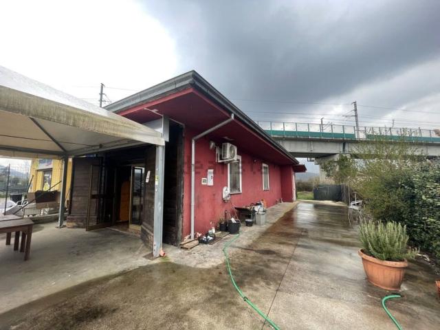 Locale in vendita di 65 m²