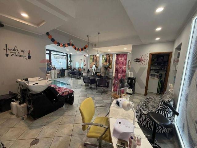 Locale in vendita di 65 m²