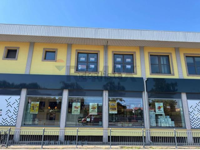 Locale in vendita di 65 m²