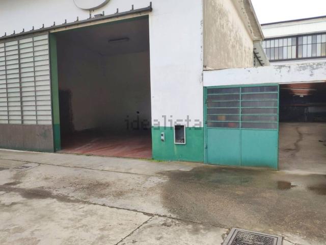 Locale in vendita di 660 m² in Via Celle