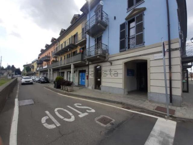 Locale in vendita di 660 m² in Via San Carlo, 2