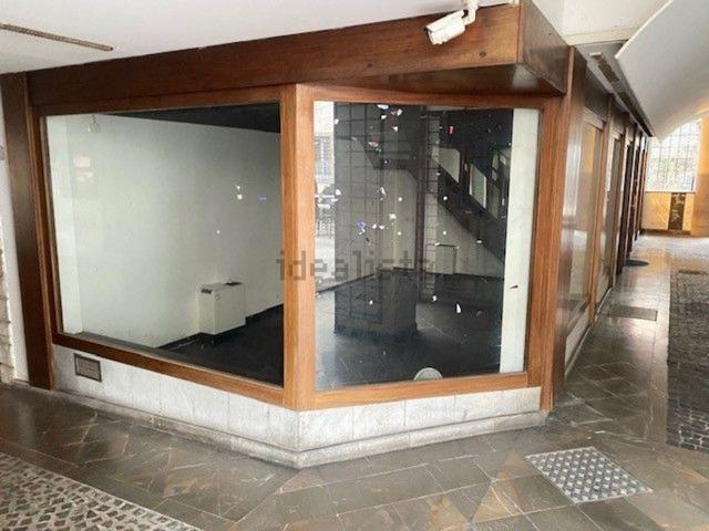 Locale in vendita di 66 m² in Vicolo Sillio, 8