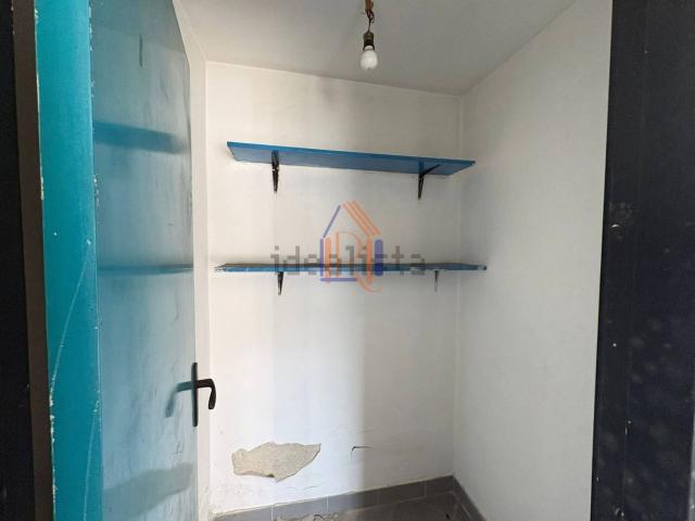 Locale in vendita di 66 m² in Via della Stazione, 33