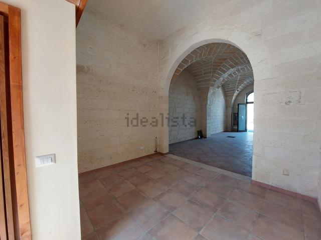 Locale in vendita di 66 m² in Via Ferrovia, 114