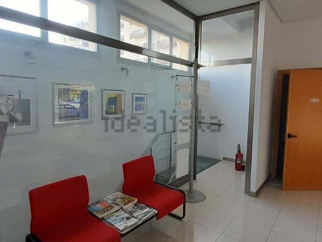 Locale in vendita di 670 m² in Via Virgilio