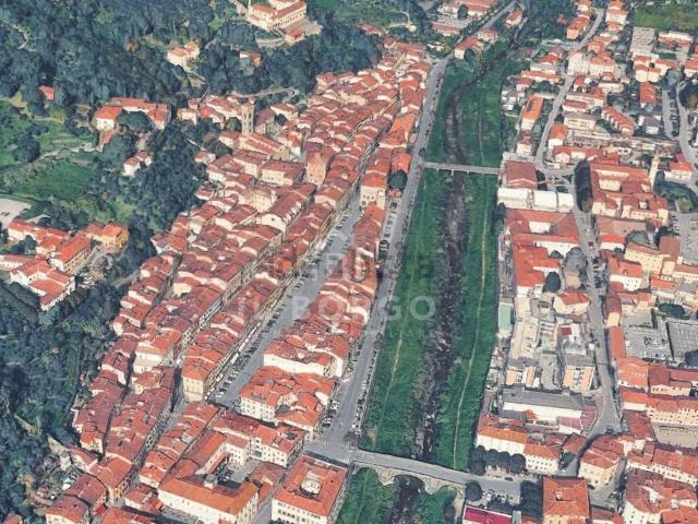 Locale in vendita di 68 m² in Piazza Giuseppe Mazzini, 74