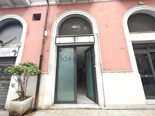 Locale in vendita di 68 m² in Via Antonino Martino, 120