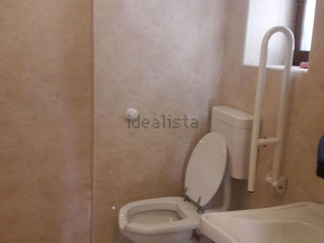 Locale in vendita di 68 m² in Via Orazio Mattei, 27