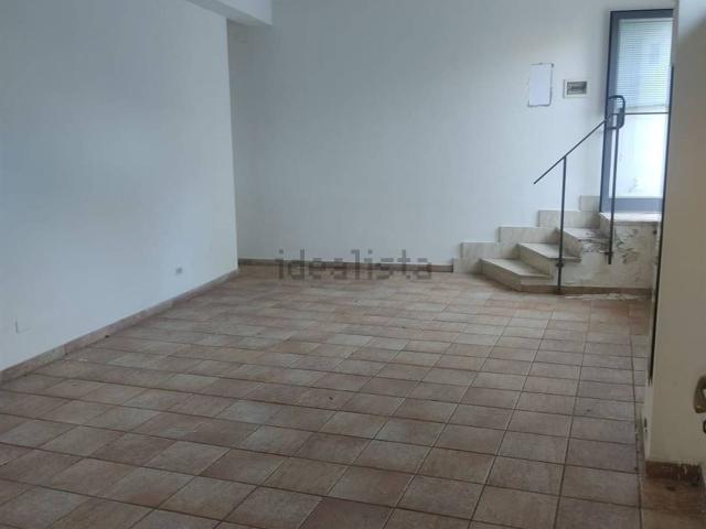Locale in vendita di 68 m²