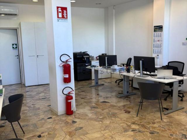 Locale in vendita di 68 m²