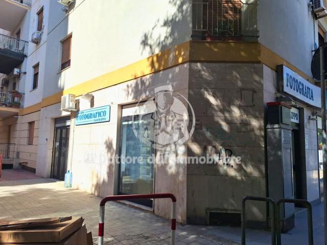 Locale in vendita di 69 m² in Via Ammiraglio Rizzo, 59