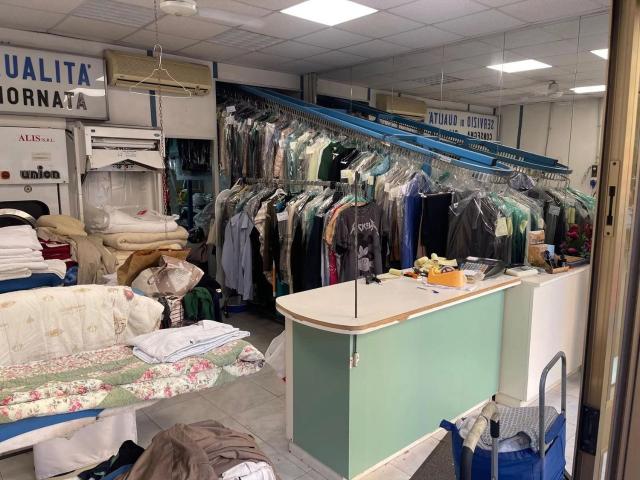 Locale in vendita di 69 m² in Via Fonte Buono, 97