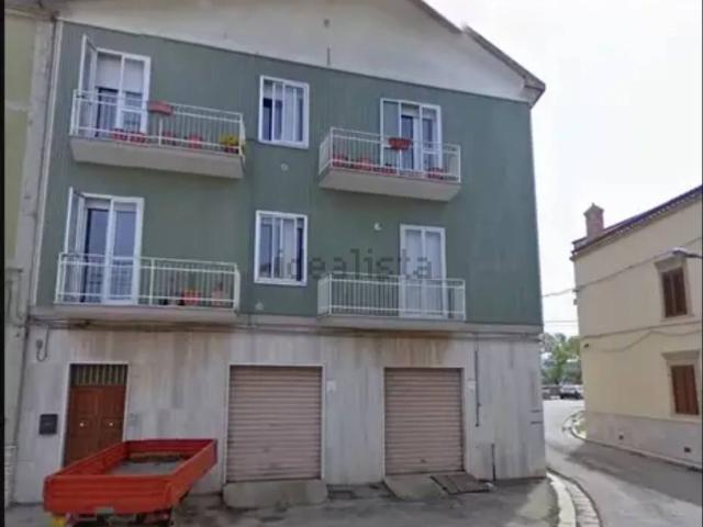 Locale in vendita di 69 m² in Via Roma