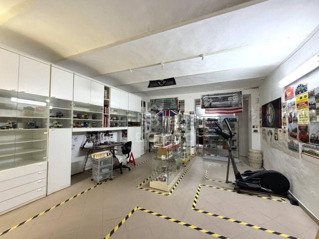Locale in vendita di 73 m² in Piazza mercato