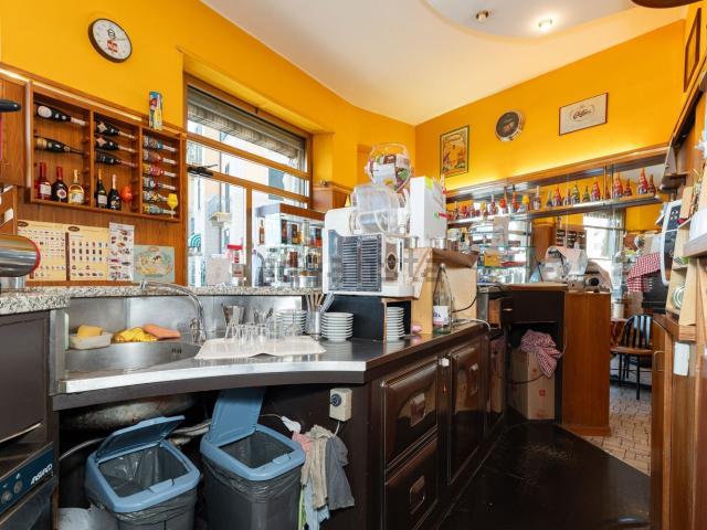 Locale in vendita di 73 m² in Via Frassineto, 2