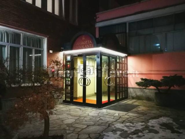 Locale in vendita di 700 m² in Corso Torino, 366