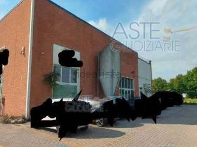 Locale in vendita di 707 m² in Via Vecchia Fiorentina I Tronco, 109