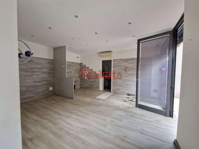 Locale in vendita di 70 m² in Corso Don Luigi Sturzo