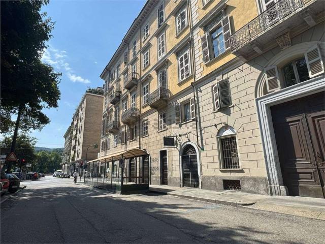 Locale in vendita di 70 m² in Corso San Maurizio, 46