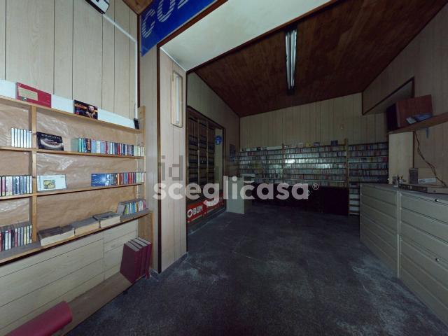 Locale in vendita di 70 m² in Piazza Raffaele Busacca, 5