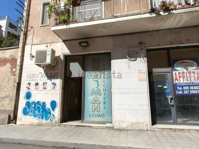 Locale in vendita di 70 m² in Via Umberto I