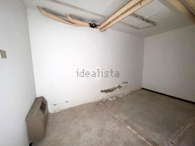 Locale in vendita di 70 m² in Via Aureliana, 8
