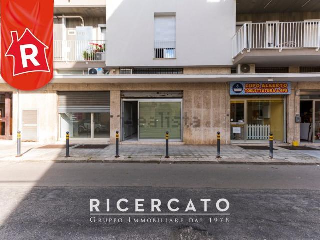 Locale in vendita di 70 m² in Via Bonaventura Mazzarella, 37