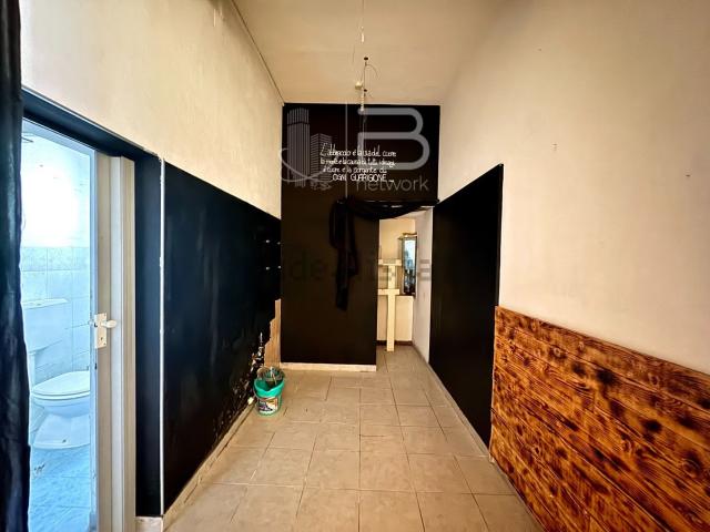 Locale in vendita di 70 m² in Via Bruno Buozzi
