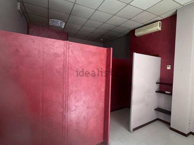 Locale in vendita di 70 m² in Via Buoso da Dovara, 44