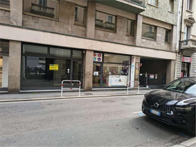 Locale in vendita di 70 m² in Via Camillo Benso Conte di Cavour, 44