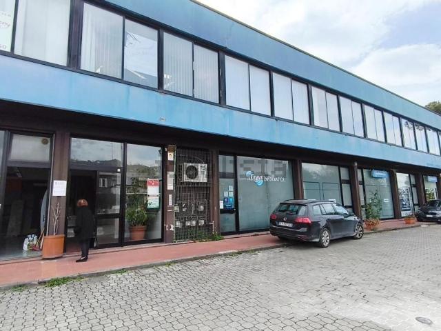 Locale in vendita di 70 m² in Via Campo d&apos Appio, 39