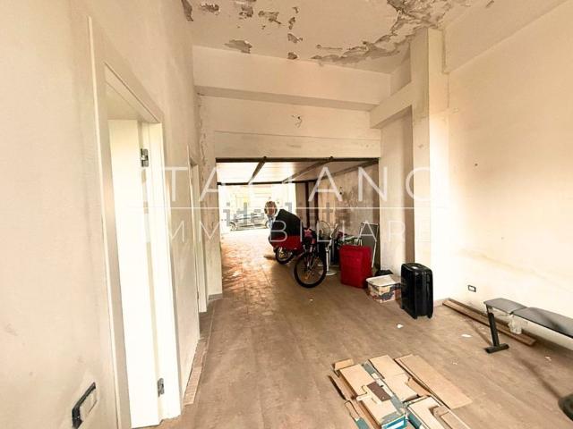 Locale in vendita di 70 m² in Via Colonnello F. Bertè, 67