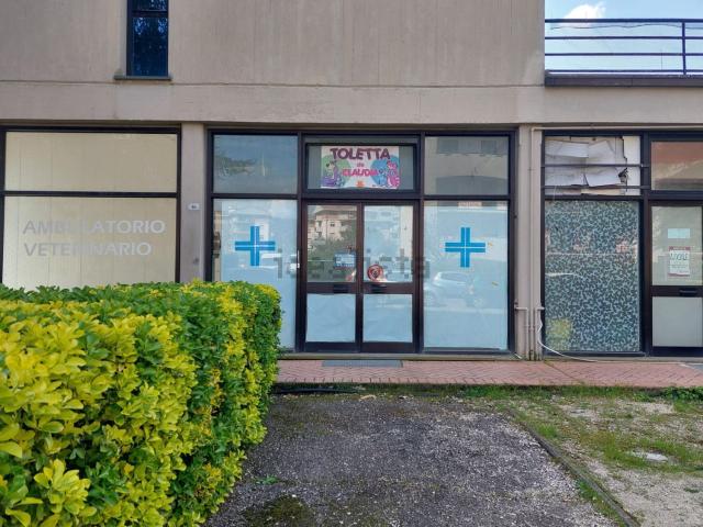 Locale in vendita di 70 m² in Via dei Calafati