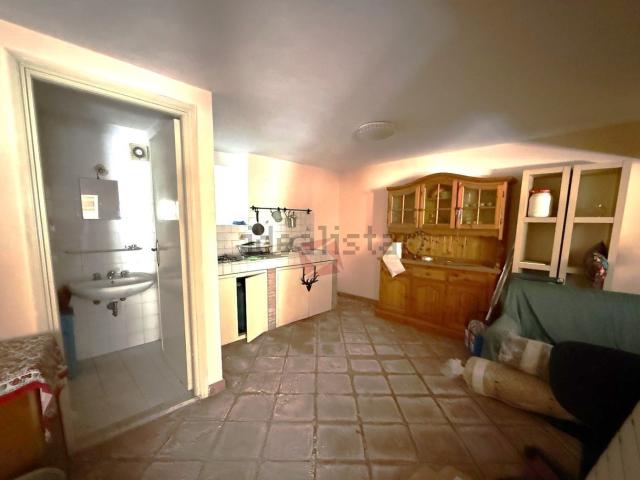 Locale in vendita di 70 m² in Via del Casale del Finocchio