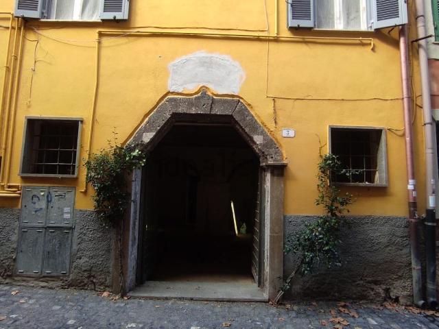 Locale in vendita di 70 m² in Via delle Fratte, 3