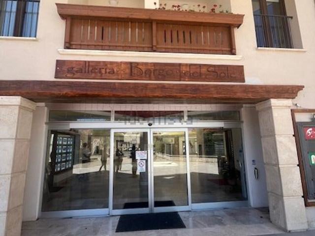 Locale in vendita di 70 m² in Via delle Pezzelle