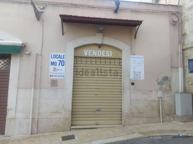 Locale in vendita di 70 m² in Via Federico II di Svevia, 80