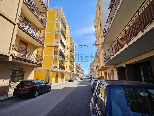 Locale in vendita di 70 m² in Via Garibaldi, 16