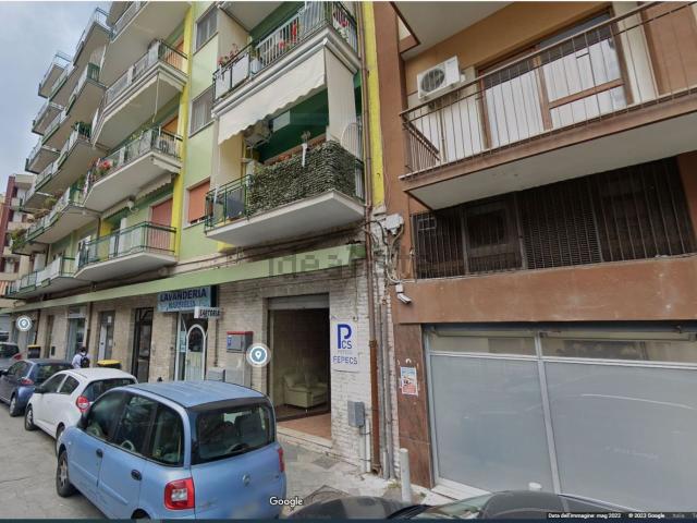 Locale in vendita di 70 m² in Via Giuseppe de Robertis, 94