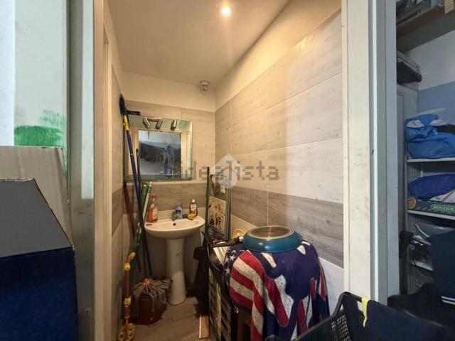 Locale in vendita di 70 m² in Via Giuseppe Massarenti, 456