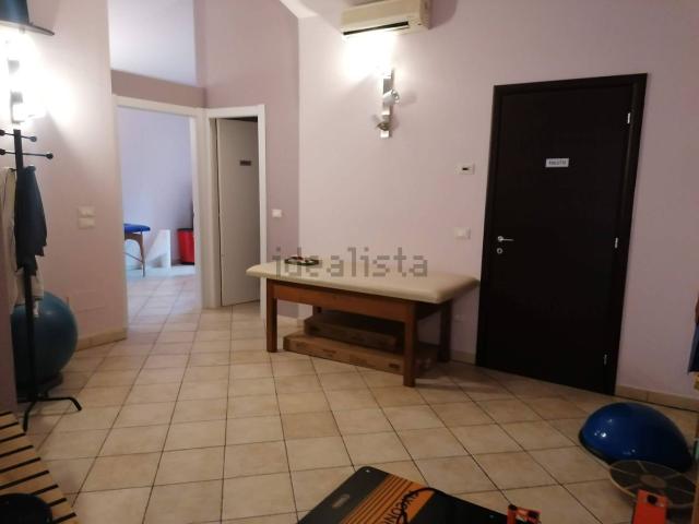 Locale in vendita di 70 m² in Via Giuseppe Mischi