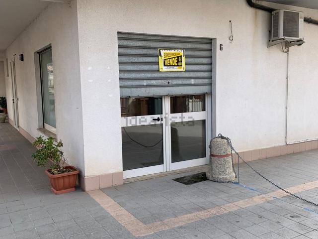 Locale in vendita di 70 m² in Via Guglielmo Marconi, 6