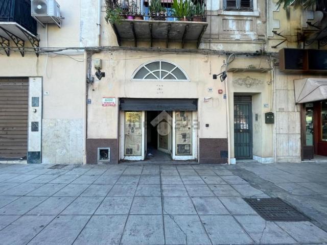 Locale in vendita di 70 m² in Via Montepellegrino, 69
