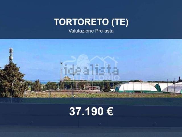 Locale in vendita di 70 m² in Via Nazionale Adriatica, 192