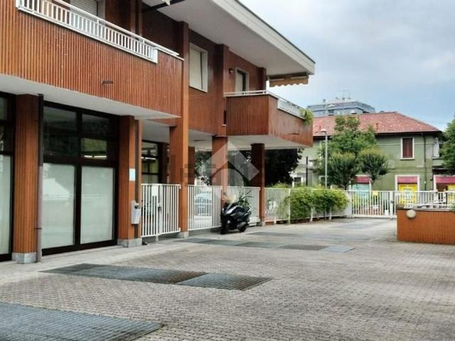 Locale in vendita di 70 m² in Via Panzeri, 12
