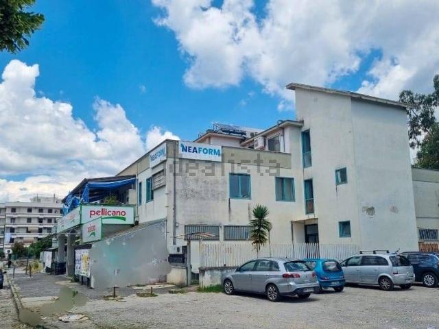 Locale in vendita di 70 m² in Via Pietro Colletta