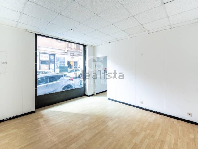 Locale in vendita di 70 m² in Via Piemonte, 20