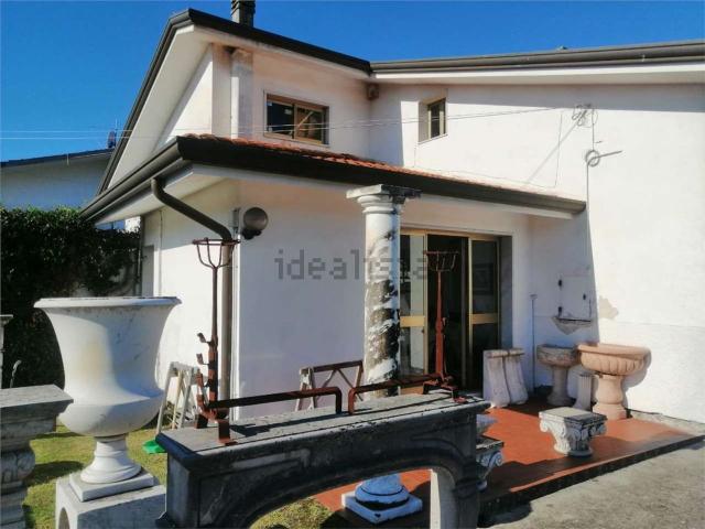 Locale in vendita di 70 m² in Via Provinciale